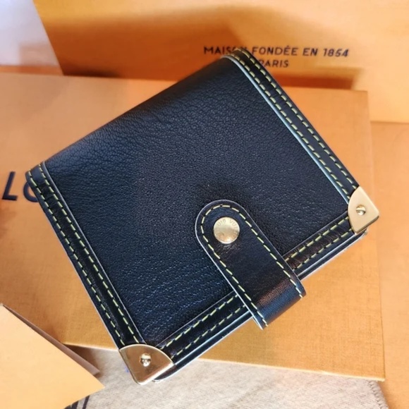 LOUIS VUITTON Suhali Black Leather Compact Zip Wallet EUC - Picture 4 of 12